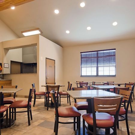 Best Western Rambler Уолсенбърг Екстериор снимка