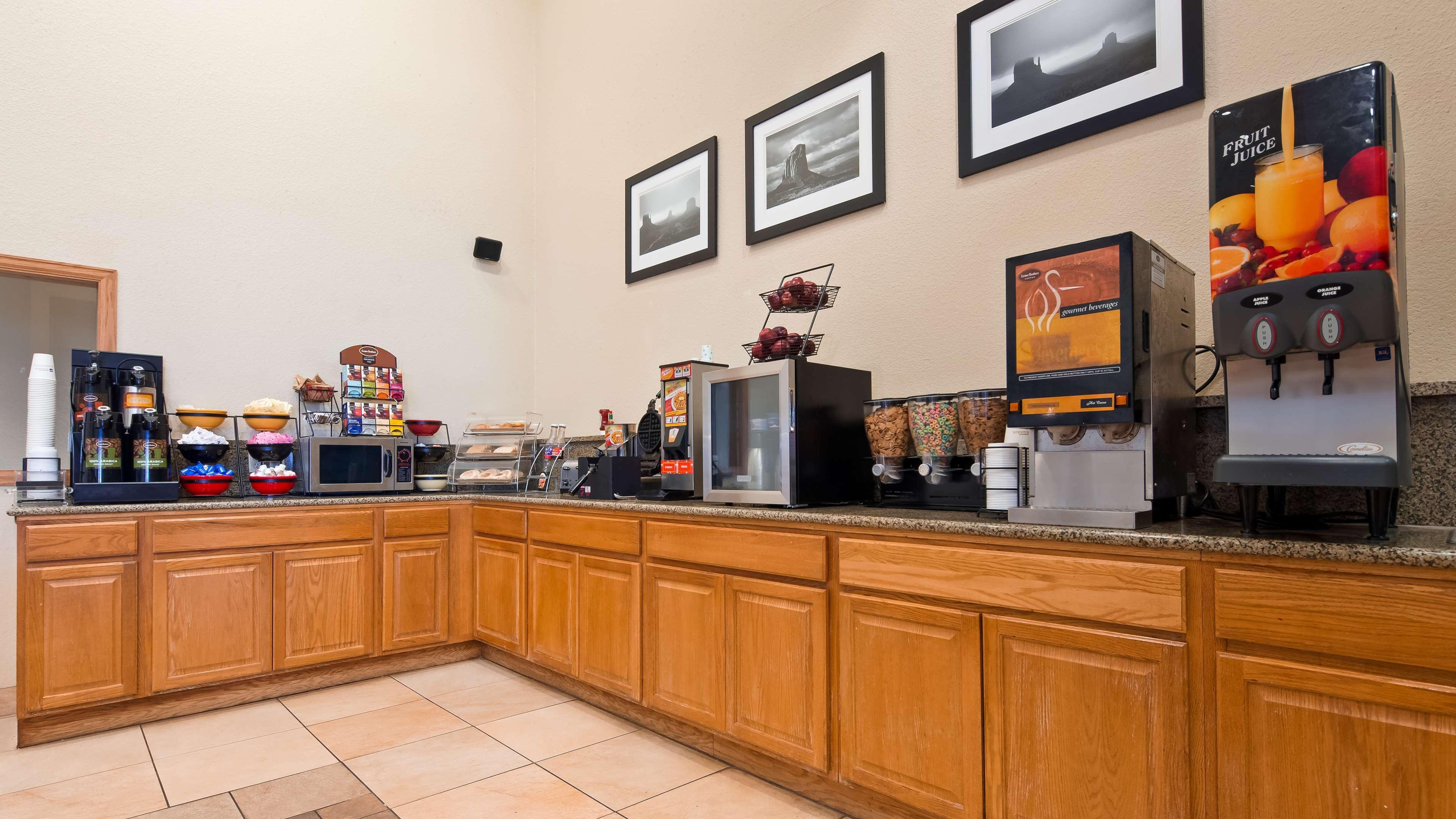 Best Western Rambler Уолсенбърг Екстериор снимка