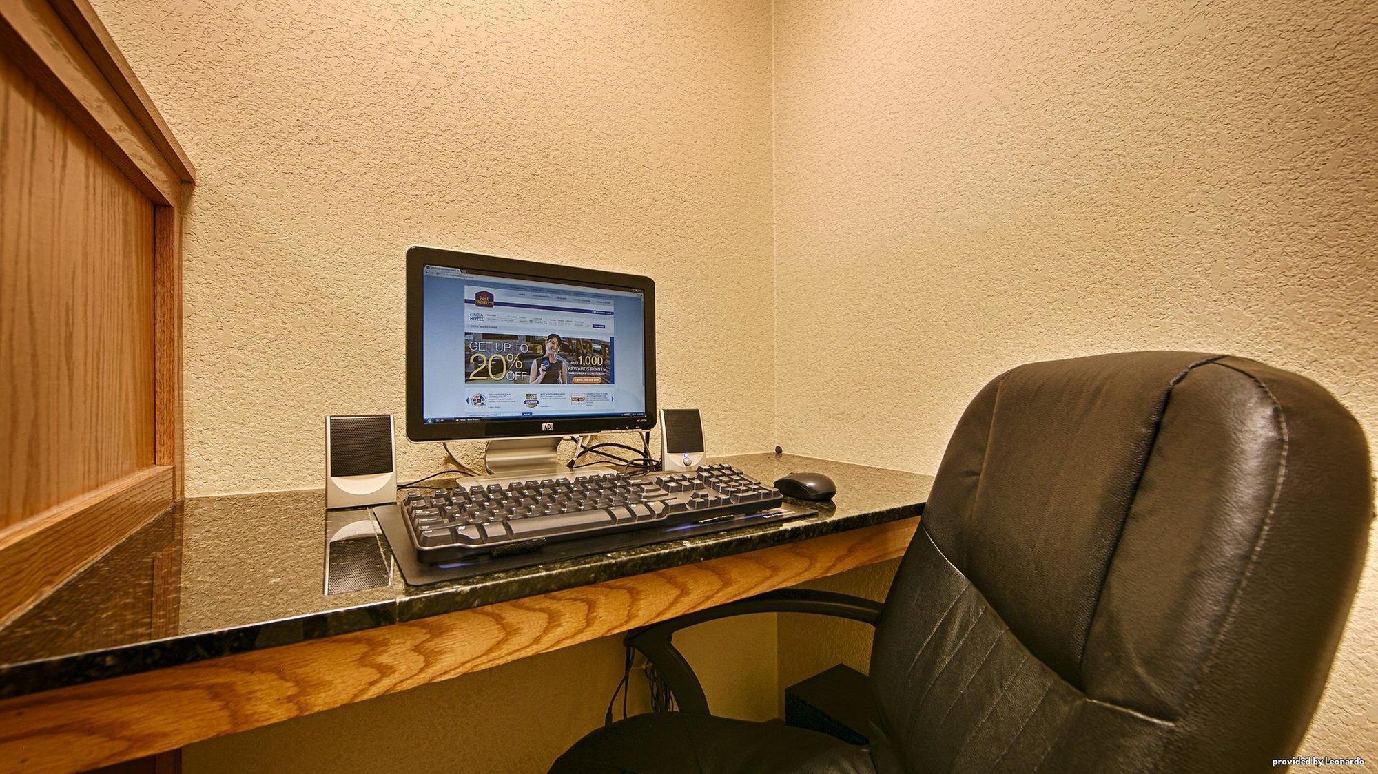 Best Western Rambler Уолсенбърг Екстериор снимка